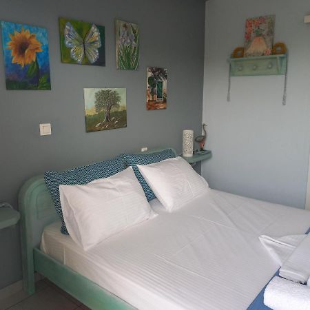 Mulberry House 호텔 엘라포니소스 외부 사진